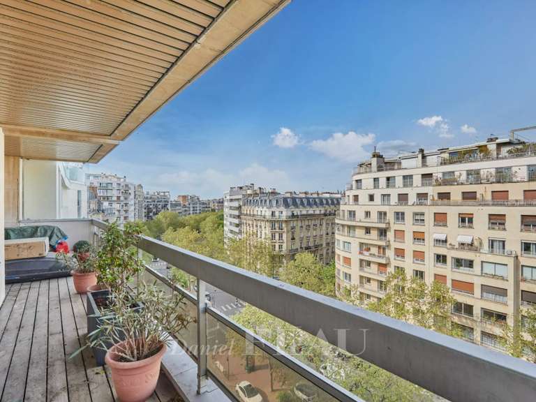 Appartement Paris 16e - 3 chambres - 107m²