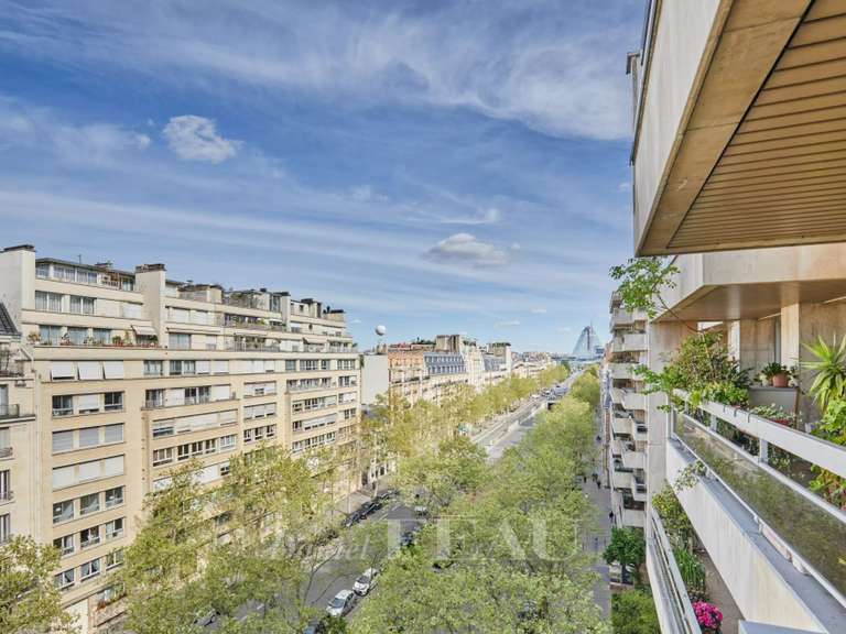 Appartement Paris 16e - 3 chambres - 107m²