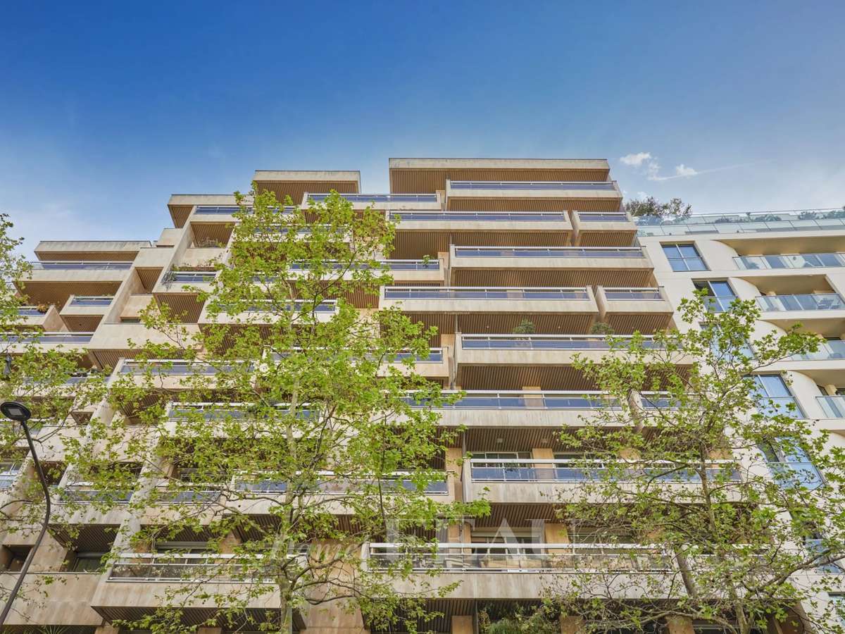 Apartment Paris 16e