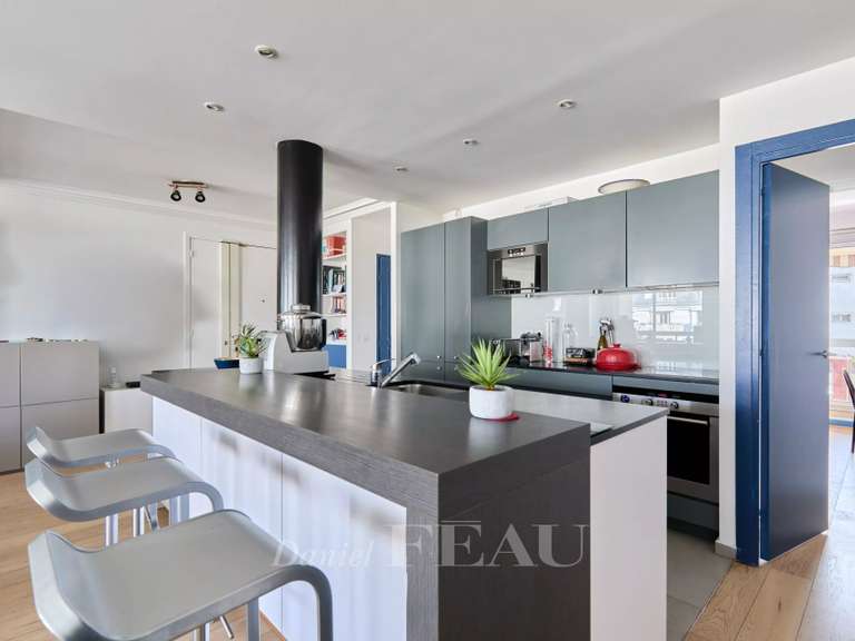 Appartement Paris 16e - 3 chambres - 107m²