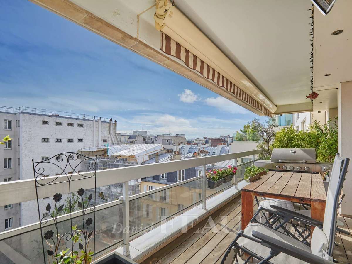 Apartment Paris 16e