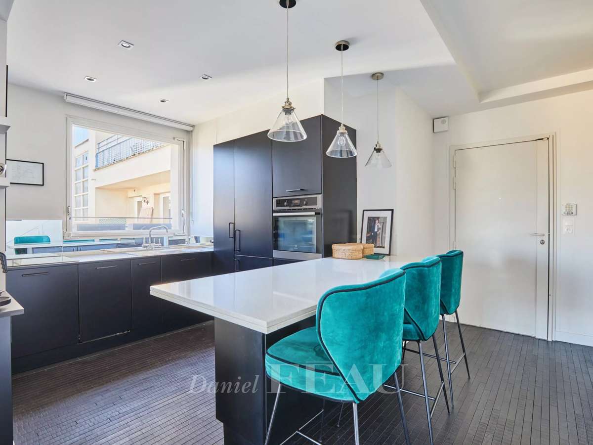 Apartment Paris 16e
