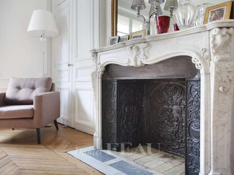 Appartement Paris 16e - 3 chambres - 144m²