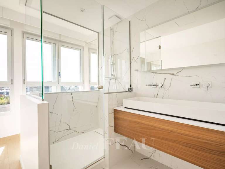 Appartement Paris 16e - 1 chambre - 77m²