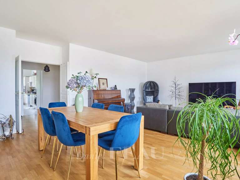 Appartement Paris 16e - 3 chambres - 137m²