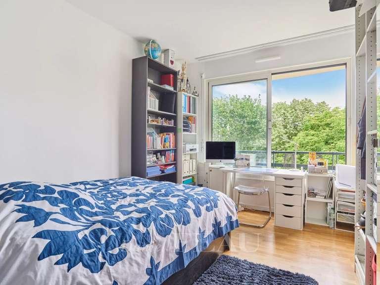 Appartement Paris 16e - 3 chambres - 137m²