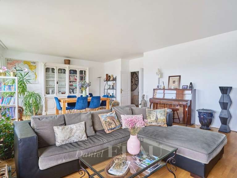 Appartement Paris 16e - 3 chambres - 137m²