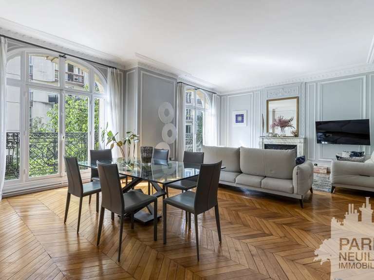 Appartement Paris 16e - 3 chambres - 136m²