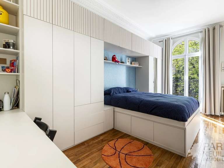Appartement Paris 16e - 3 chambres - 136m²