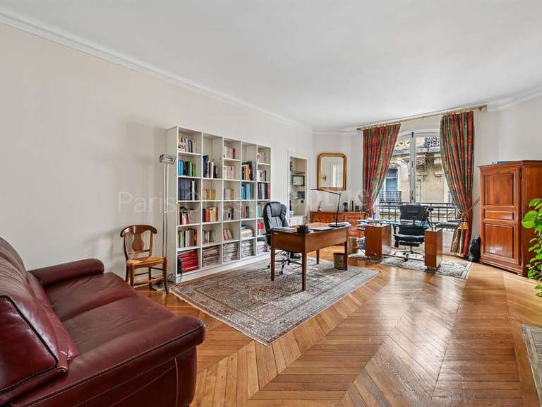Appartement Paris 16e - 4 chambres - 220m²