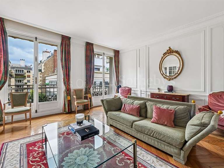 Appartement Paris 16e - 4 chambres - 220m²