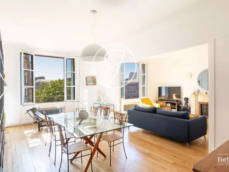 Appartement Paris 16e - 4 chambres - 140m²