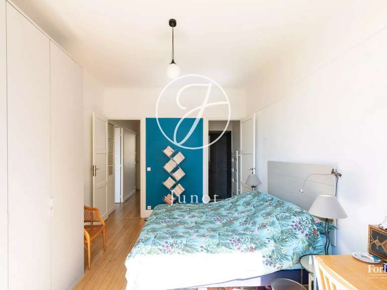 Appartement Paris 16e - 4 chambres - 140m²