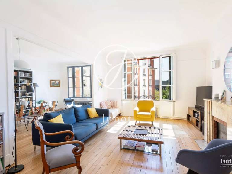 Appartement Paris 16e - 4 chambres - 140m²