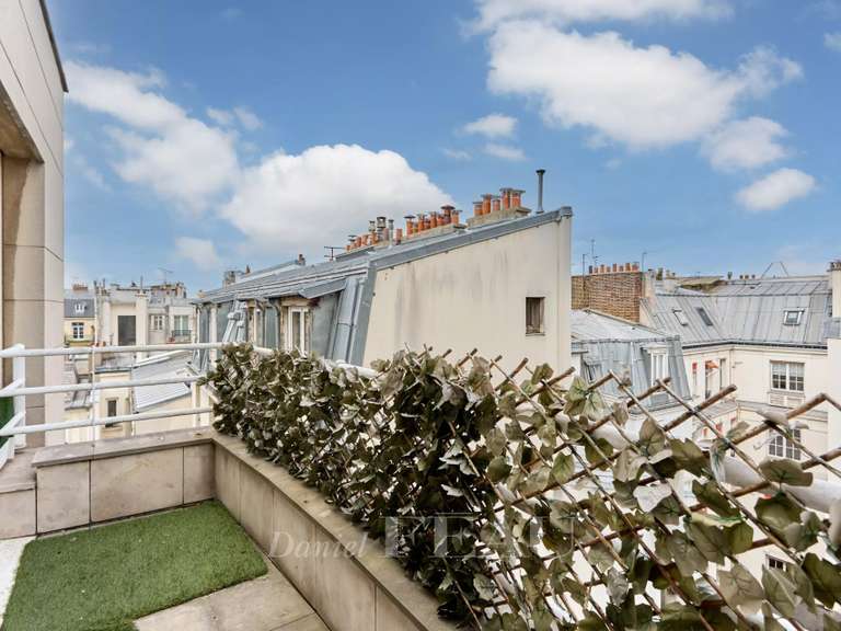 Appartement Paris 16e - 3 chambres - 161m²