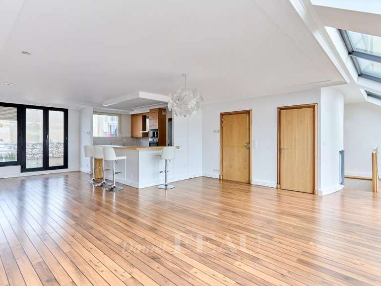 Appartement Paris 16e - 3 chambres - 161m²