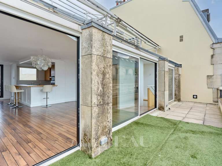Appartement Paris 16e - 3 chambres - 161m²