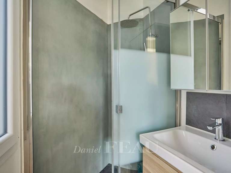 Appartement Paris 16e - 4 chambres - 120m²