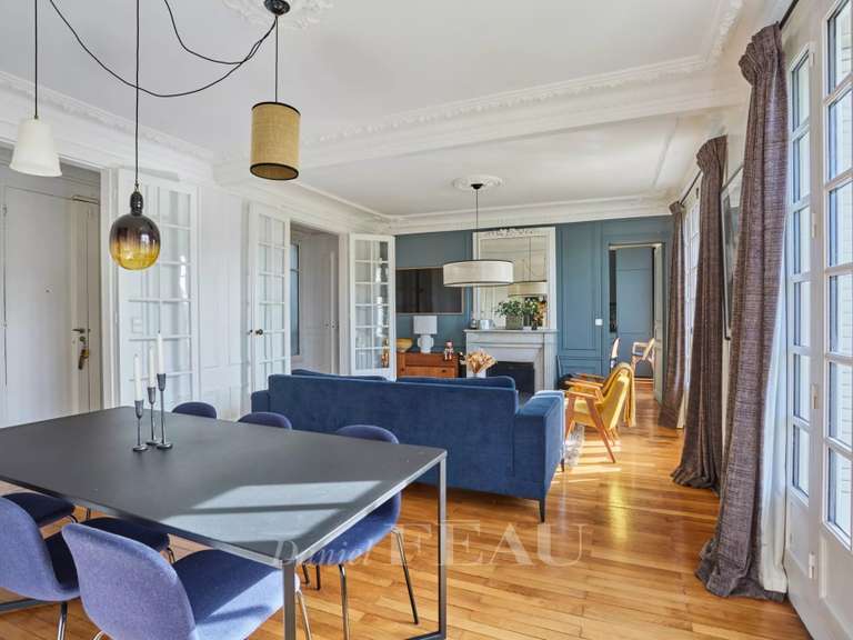 Appartement Paris 16e - 4 chambres - 120m²
