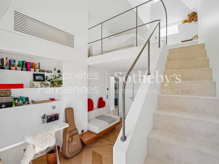 Appartement Paris 16e - 4 chambres - 218m²