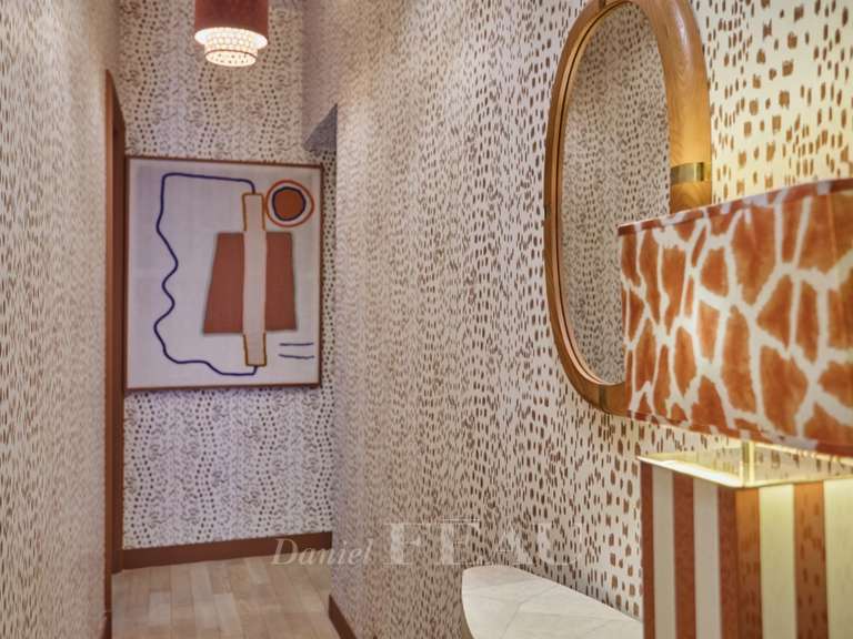 Appartement Paris 16e - 4 chambres - 226m²