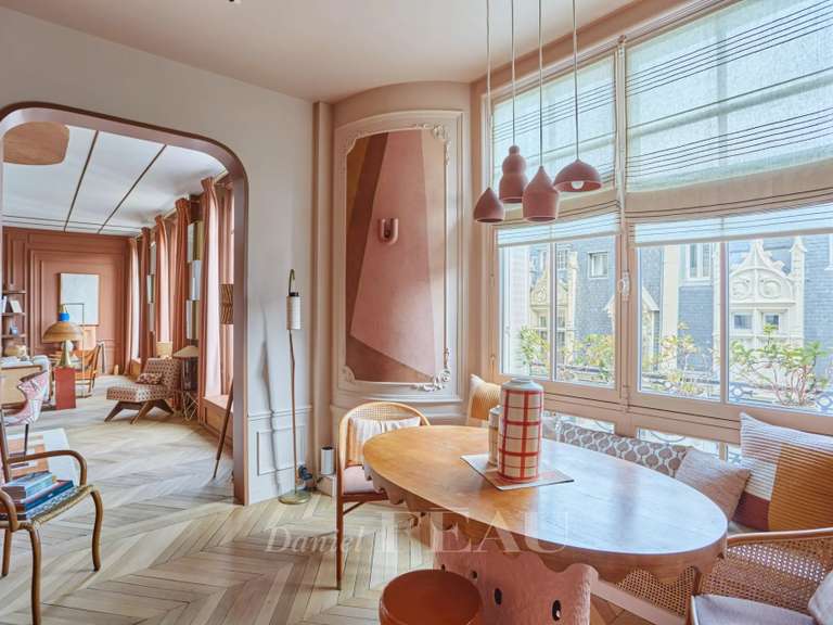 Appartement Paris 16e - 4 chambres - 226m²