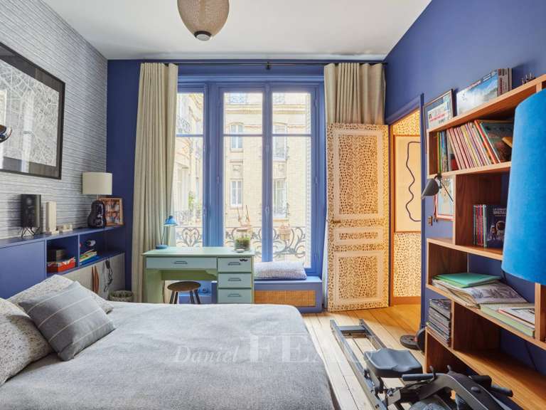 Appartement Paris 16e - 4 chambres - 226m²