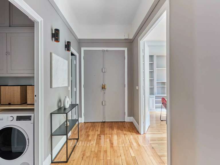 Appartement Paris 16e - 1 chambre - 76m²