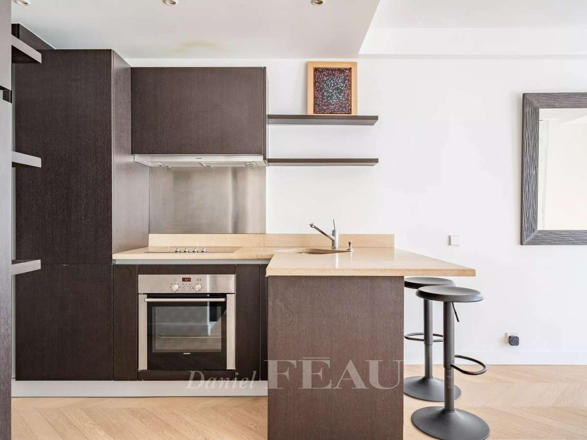 Apartment Paris 16e