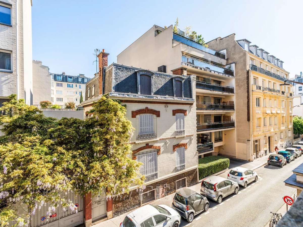 Apartment Paris 16e