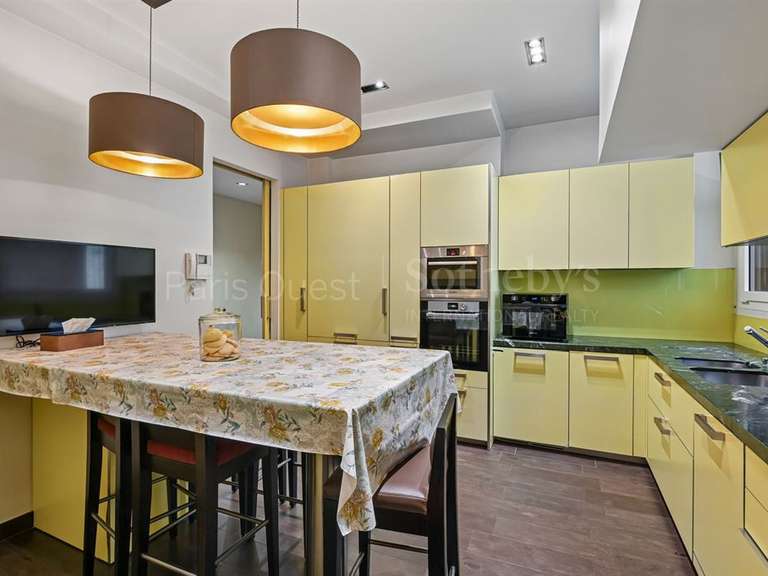 Apartment Paris 16e - 5 bedrooms - 320m²