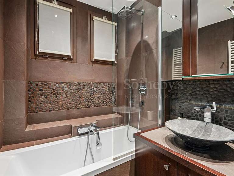 Apartment Paris 16e - 5 bedrooms - 320m²