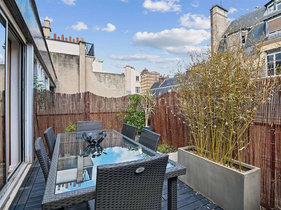Apartment Paris 16e