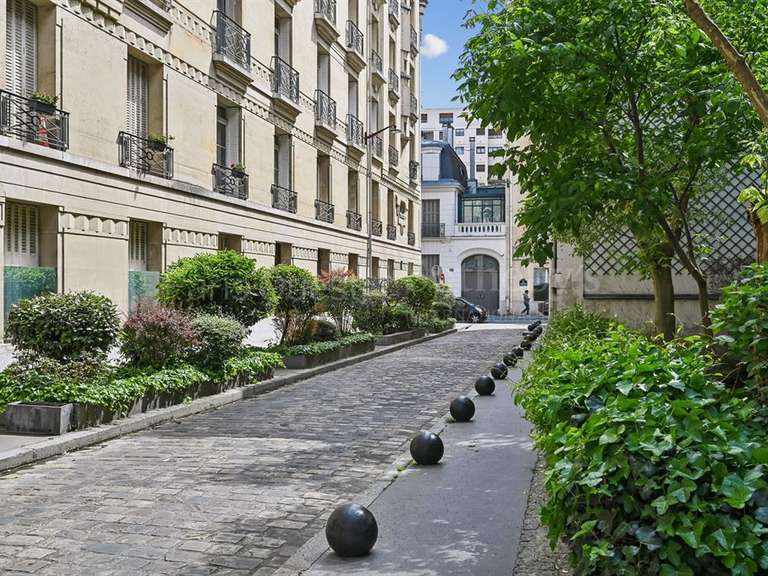 Apartment Paris 16e - 1 bedroom - 65m²