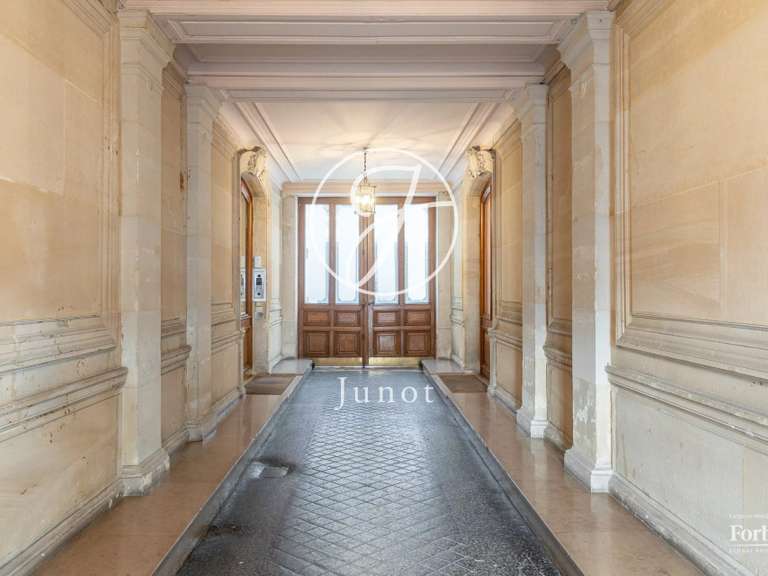 Appartement Paris 16e - 5 chambres - 235m²