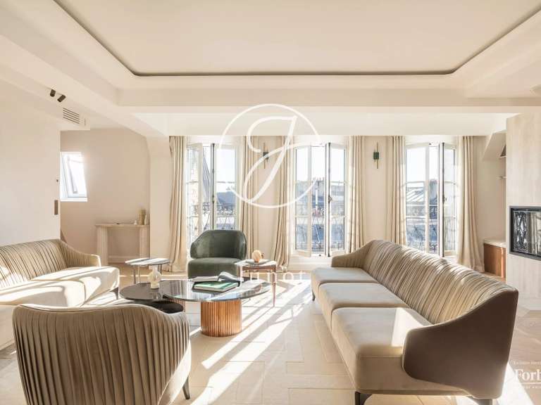 Appartement Paris 16e - 5 chambres - 235m²