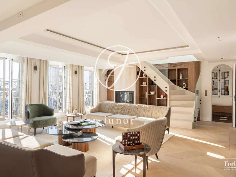 Appartement Paris 16e - 5 chambres - 235m²