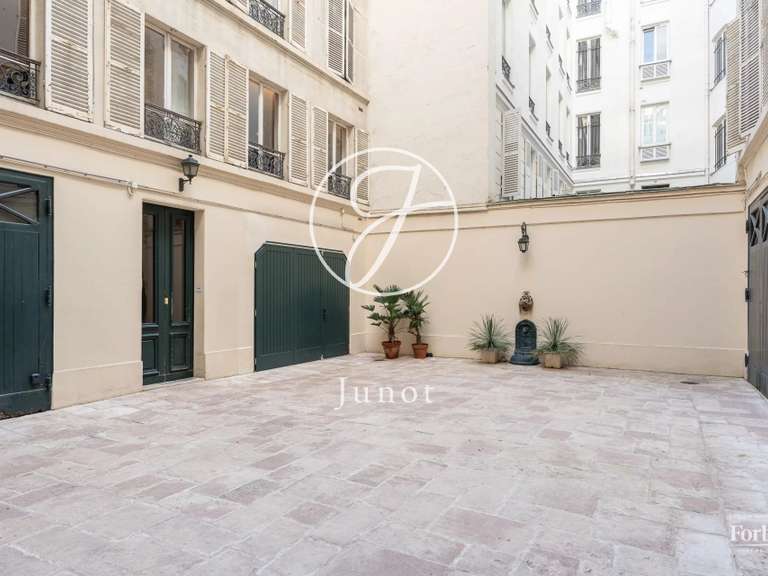 Appartement Paris 16e - 5 chambres - 235m²
