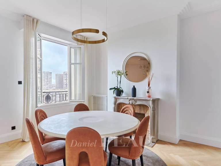 Appartement Paris 16e - 2 chambres - 92m²