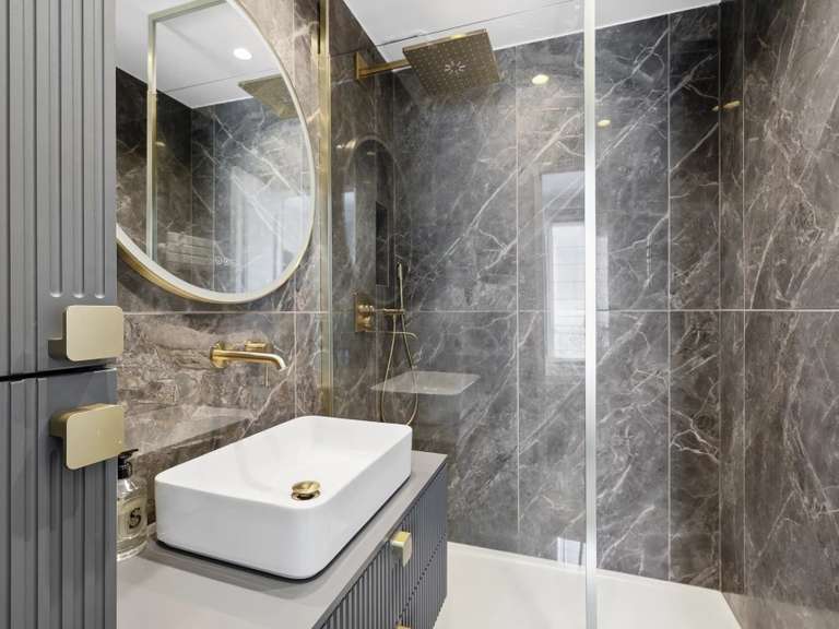 Appartement Paris 16e - 3 chambres - 111m²