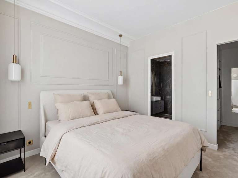 Appartement Paris 16e - 3 chambres - 111m²