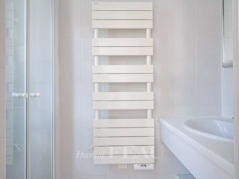Appartement Paris 16e - 2 chambres - 85m²