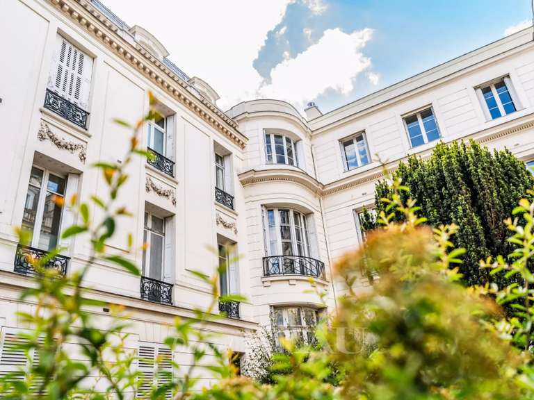 Appartement Paris 16e - 2 chambres - 85m²