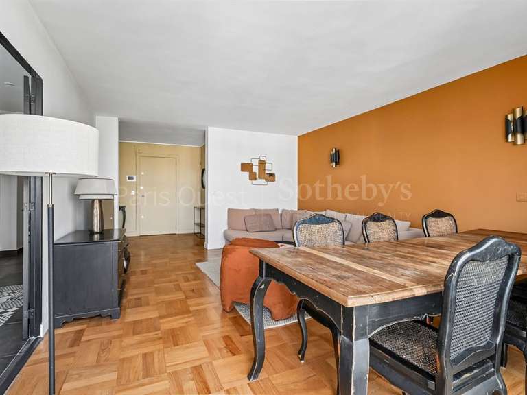 Appartement Paris 16e - 2 chambres - 87m²