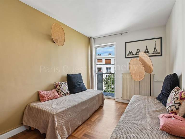 Appartement Paris 16e - 2 chambres - 87m²