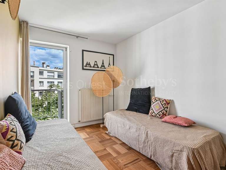 Appartement Paris 16e - 2 chambres - 87m²