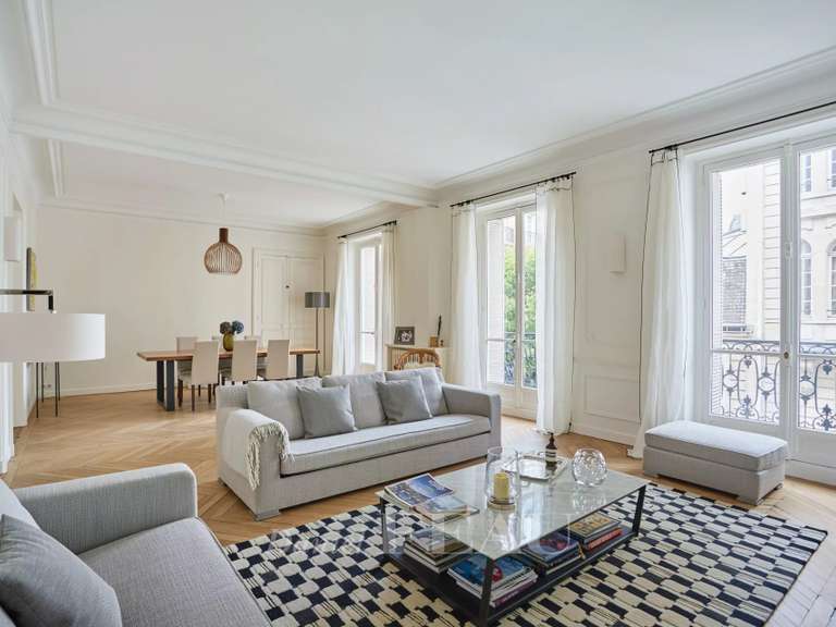 Appartement Paris 16e - 4 chambres - 232m²