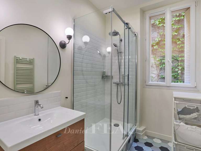 Appartement Paris 16e - 4 chambres - 232m²