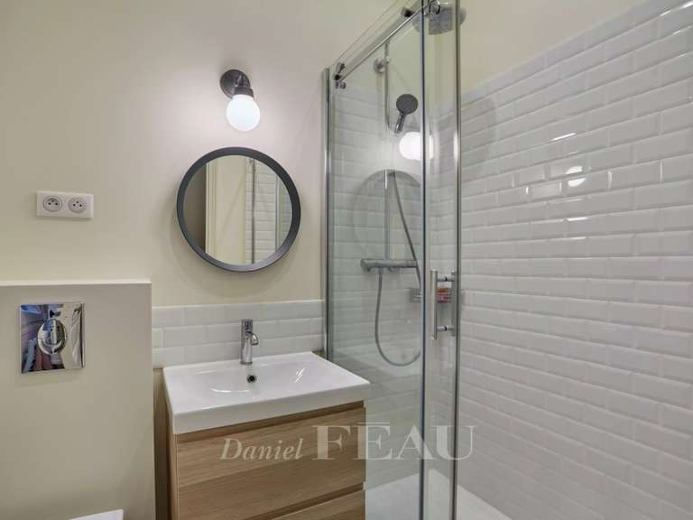 Appartement Paris 16e - 4 chambres - 232m²