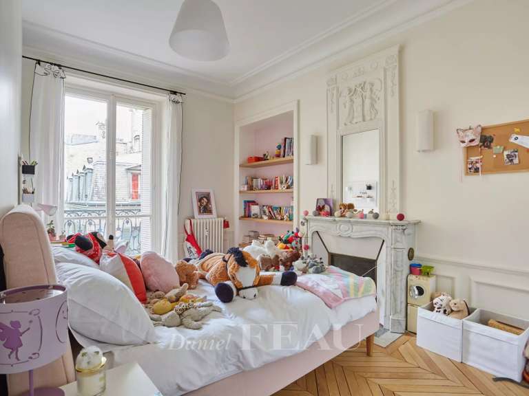 Appartement Paris 16e - 4 chambres - 232m²